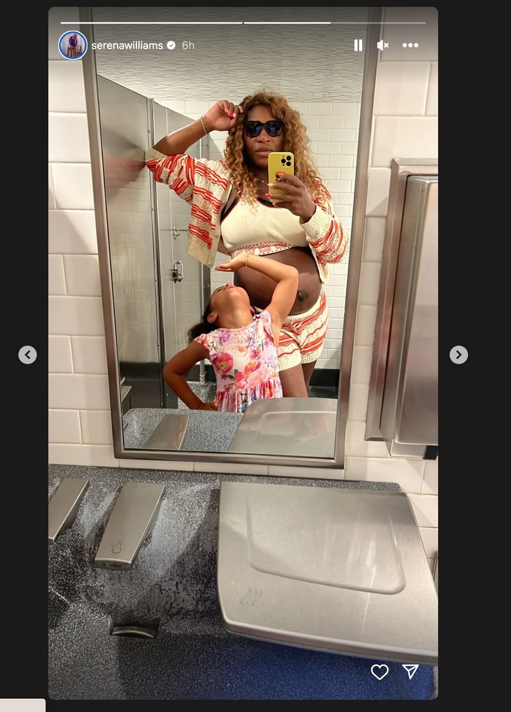 Serena Williams poses with Olympia for bathroom selfie