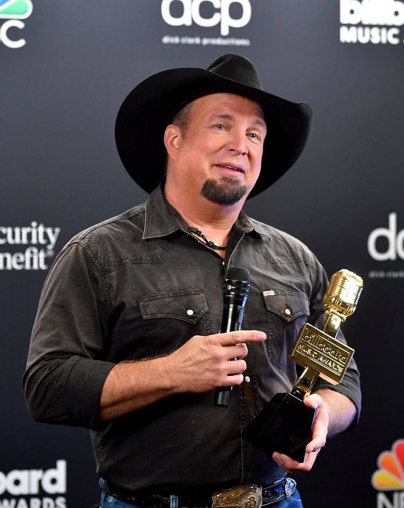 Garth Brooks' unrecognizable weight loss transformation How he lost