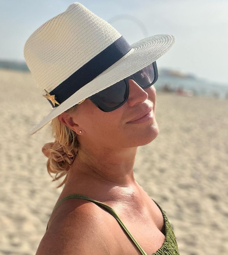 Denise van Outen, 49, is an absolute bombshell in plunging swimsuit ...