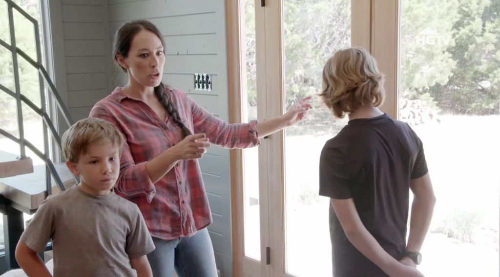 Joanna Gaines with sons Duke (L) and Drake (R)
