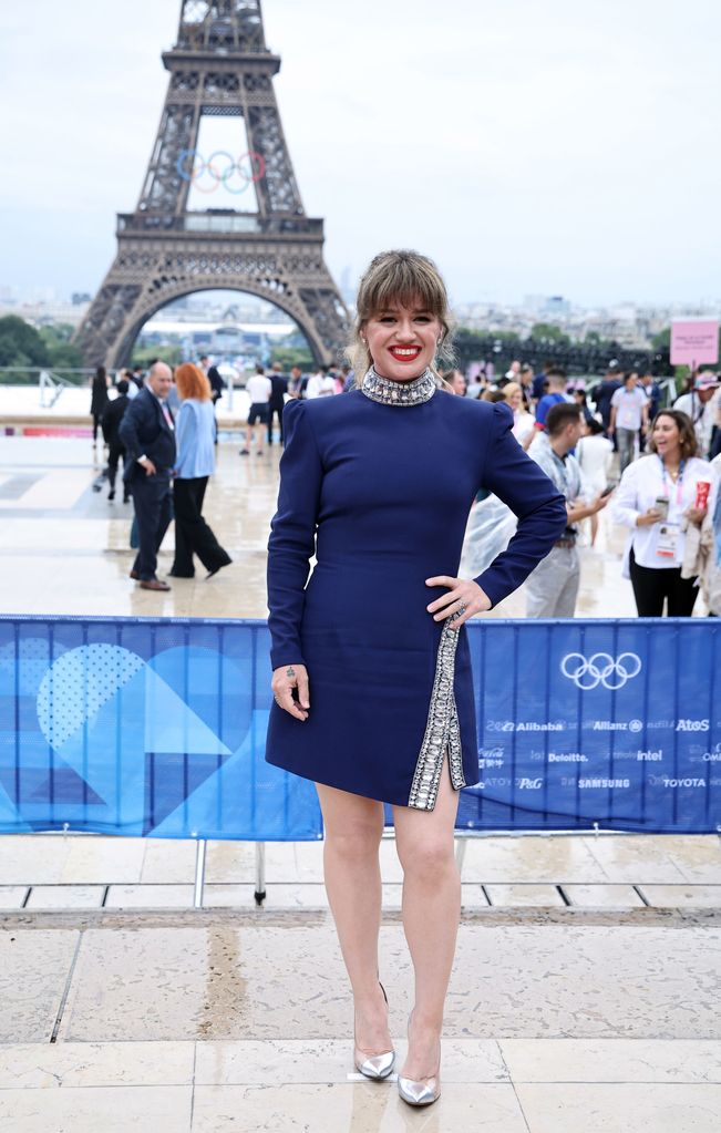 Kelly Clarkson arrives at the Trocadero ahead of the opening ceremony for the Paris 2024 Olympic Games