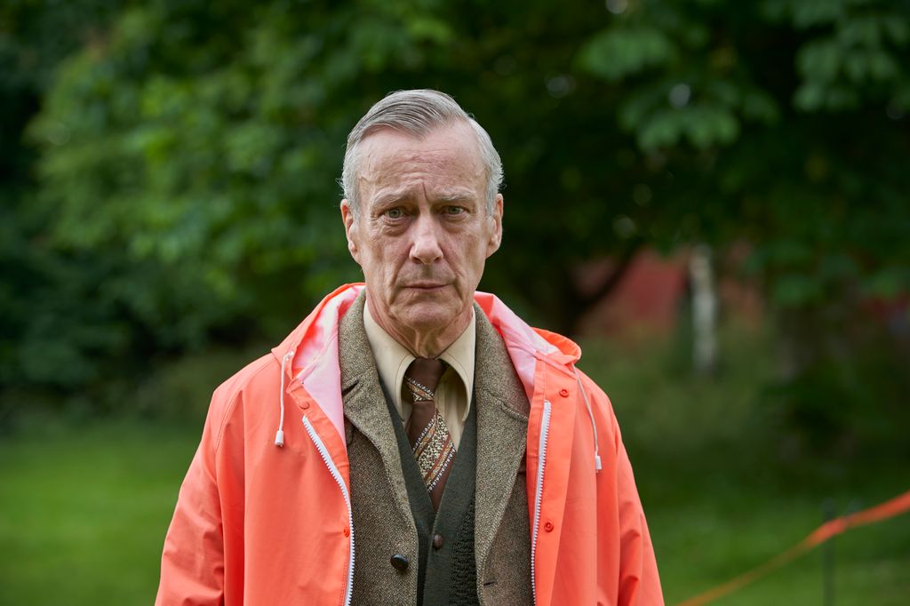 Stephen Tompkinson as David Gee in The Long Shadow 