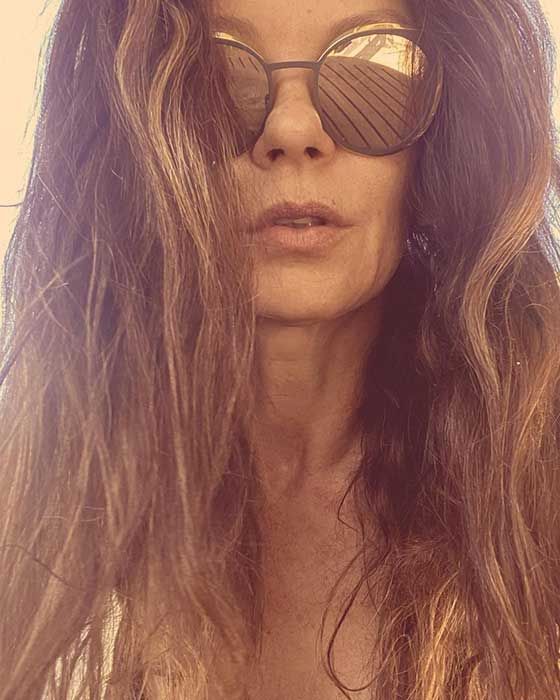 catherine zeta jones beach selfie