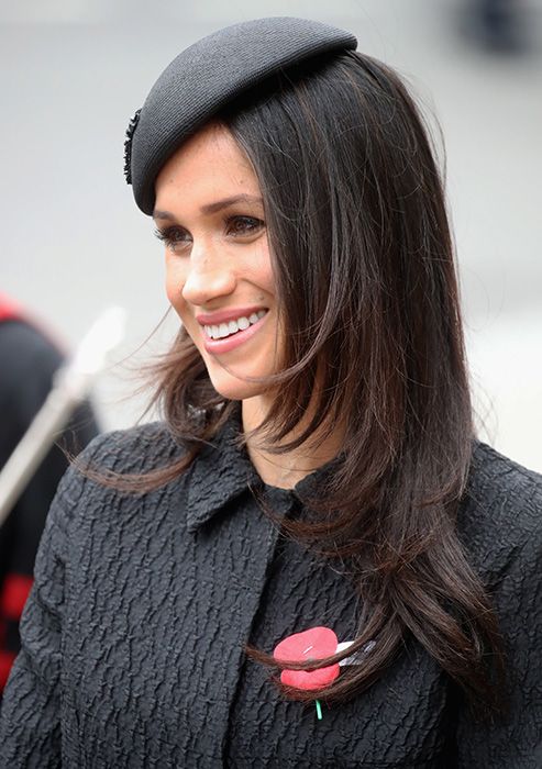 meghan markle classic loose hairstyle