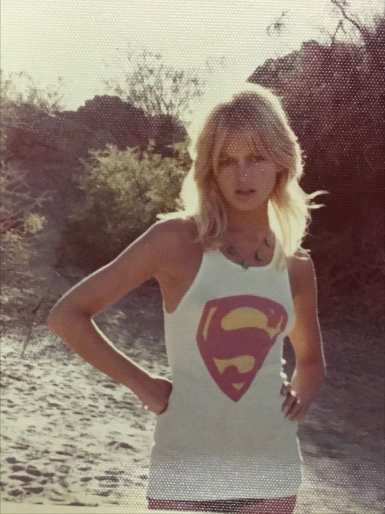 Goldie Hawn modeling in her youth