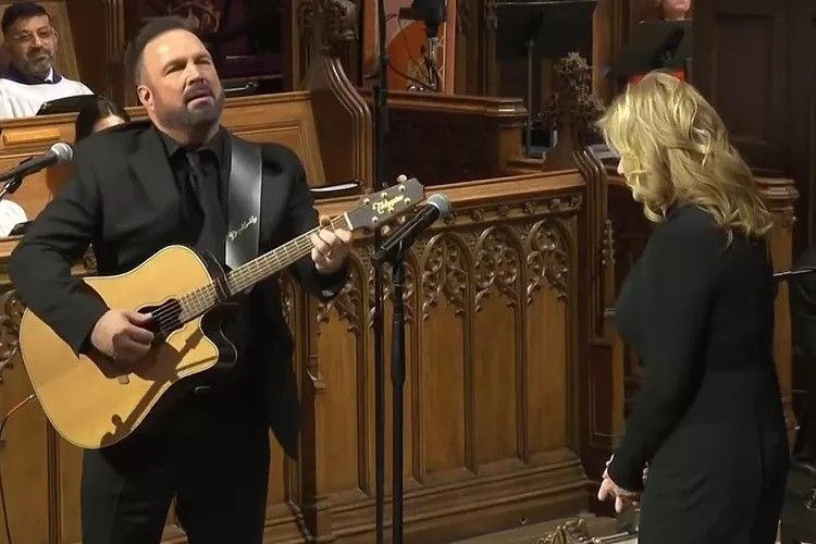 garth brooks trisha yearwood performing jimmy carter funeral