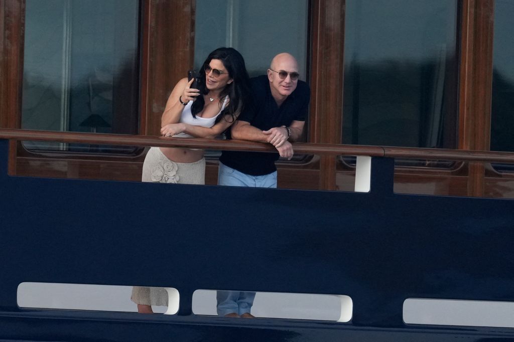 Jeff Bezos spent time on his $500million yacht with Lauren Sánchez
