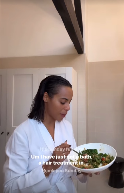 Rochelle Humes’ first glimpse of hotel-worthy bathroom in new house