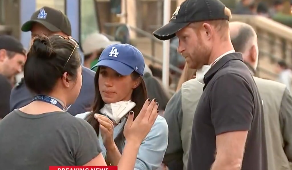 Prince Harry and Meghan Markle helped at the Pasadena Convention Centre 
