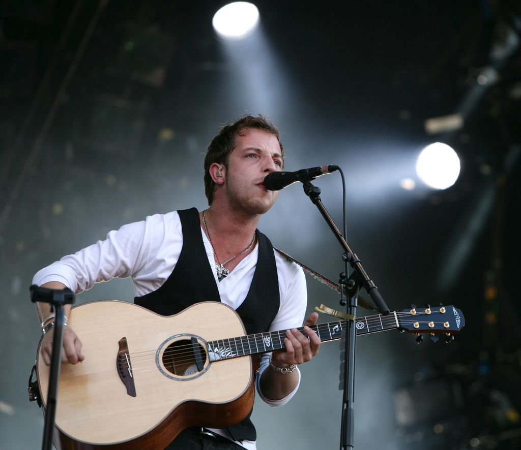 James Morrison singing and playing the guitar