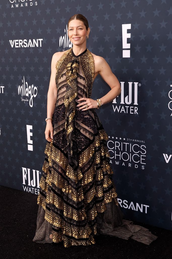 Jessica looked radiant at the 31st Annual Critics Choice Awards 