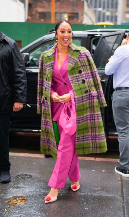 tamera mowry housley pink suit today show