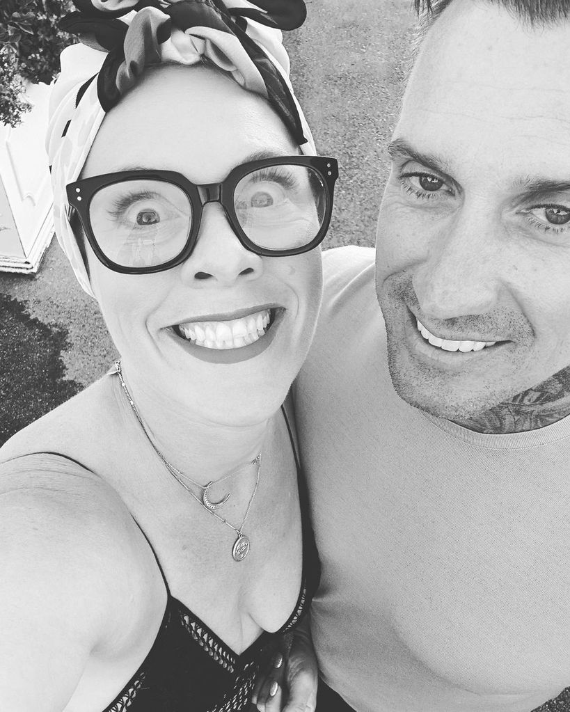 Pink Husband Carey Hart Prove Theyre More In Love Than Ever In Adorable Rare Pics Together 0530