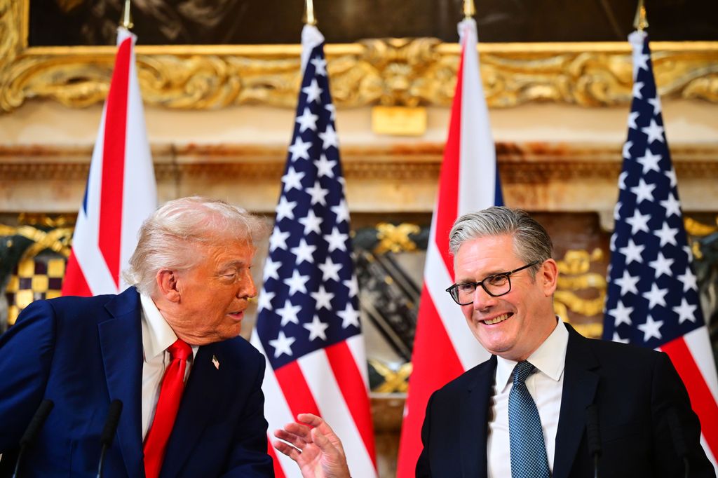 Donald Trump and Keir Starmer giving a press conference