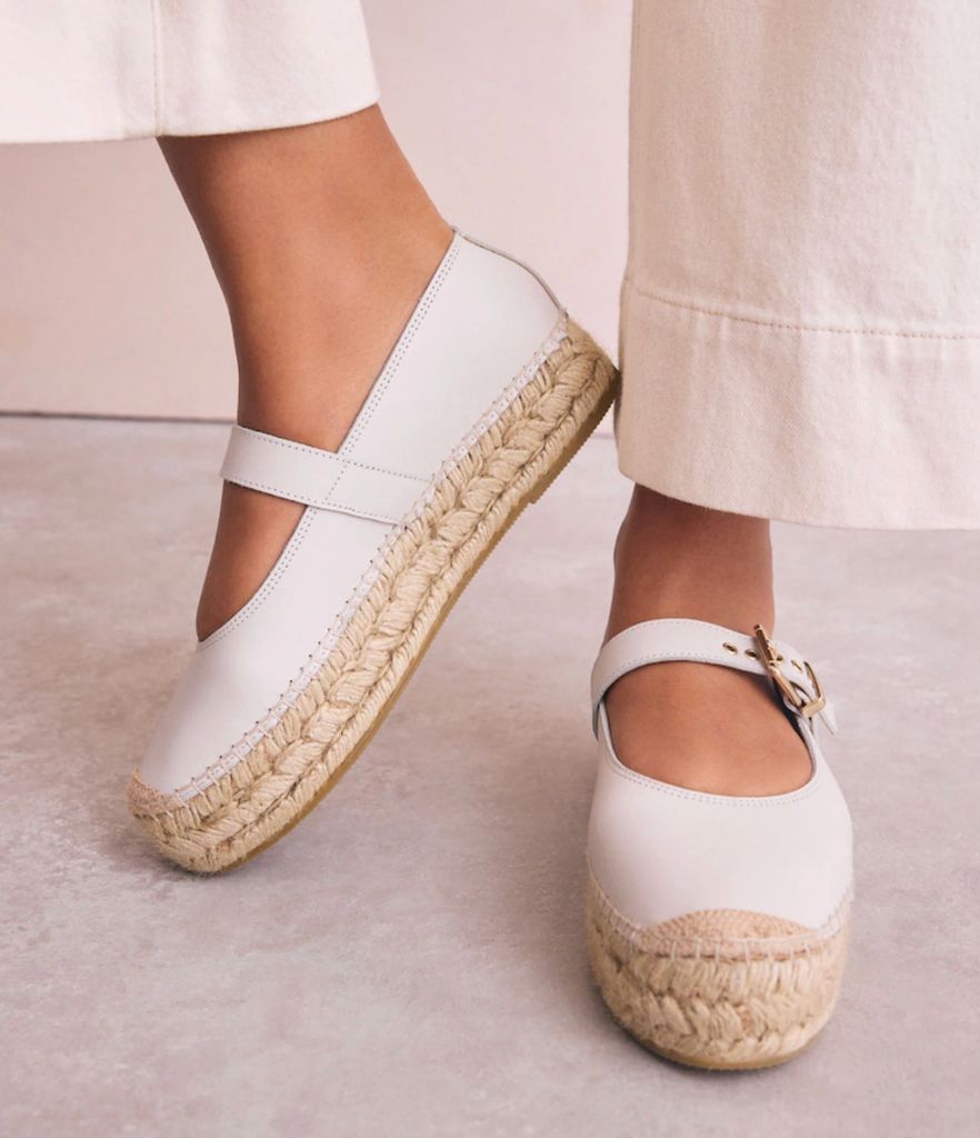 Sandal Espadrille berikutnya