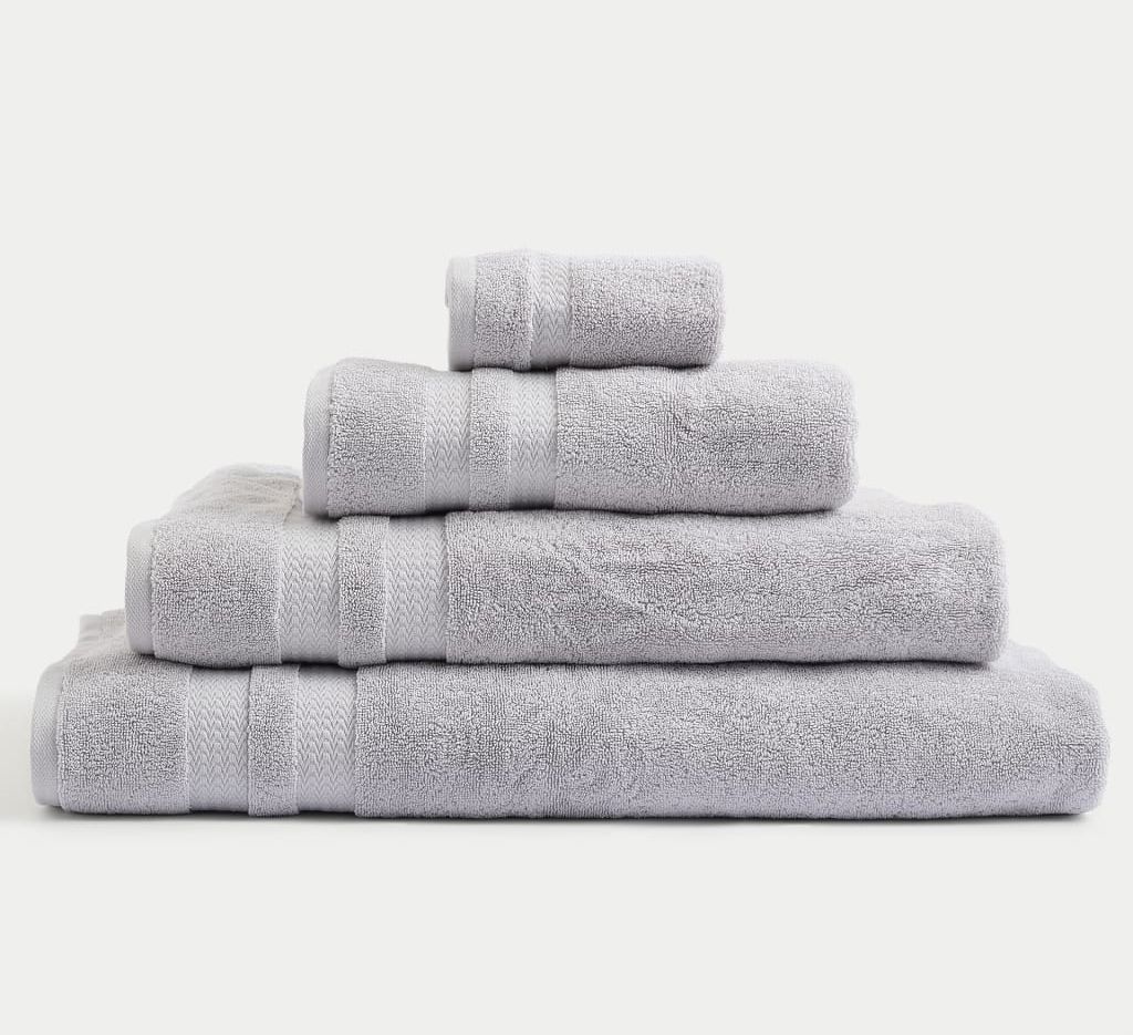 Autograph Pure Cotton retreat towel