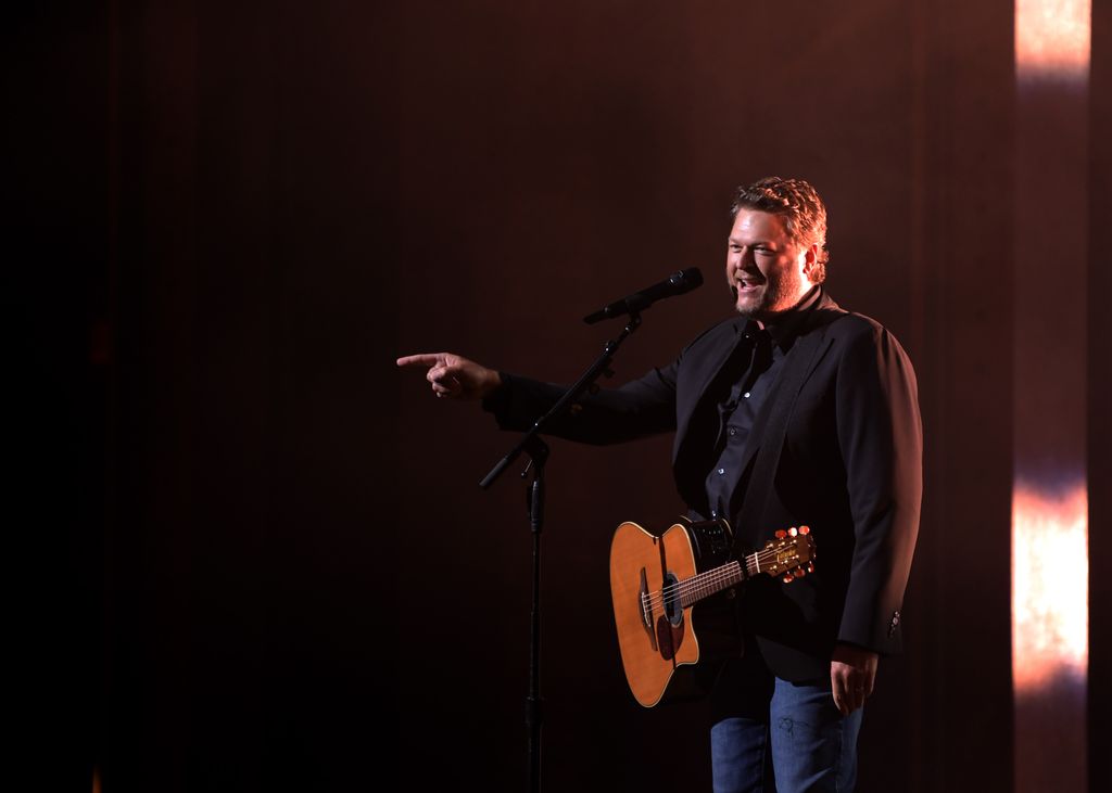 NASHVILLE, TENNESSEE - SEPTEMBER 28: 2023 PEOPLE'S CHOICE COUNTRY AWARDS -- Pictured: Blake Shelton performs on stage during the 2023 People's Choice Country Awards held at the Grand Ole Opry House on September 28, 2023 in Nashville, Tennessee. (Photo by Allen Clark/NBC via Getty Images)