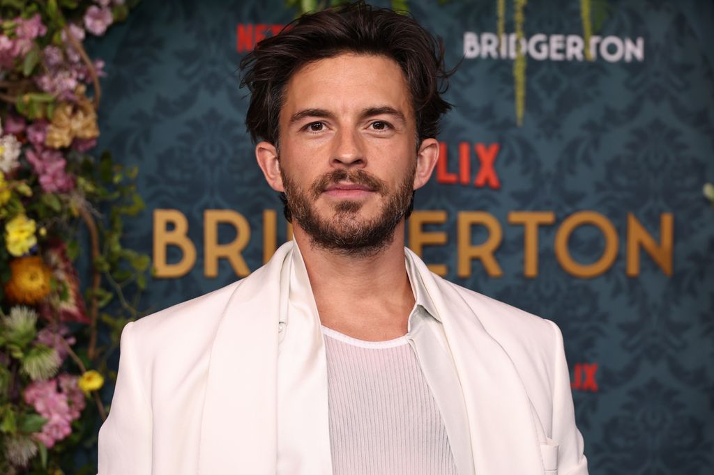 Jonathan Bailey chez Netflix "Bridgerton" Première mondiale de la saison 3 à New York