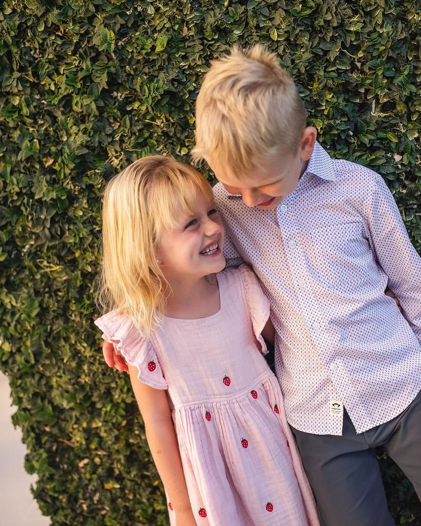 The siblings posed together