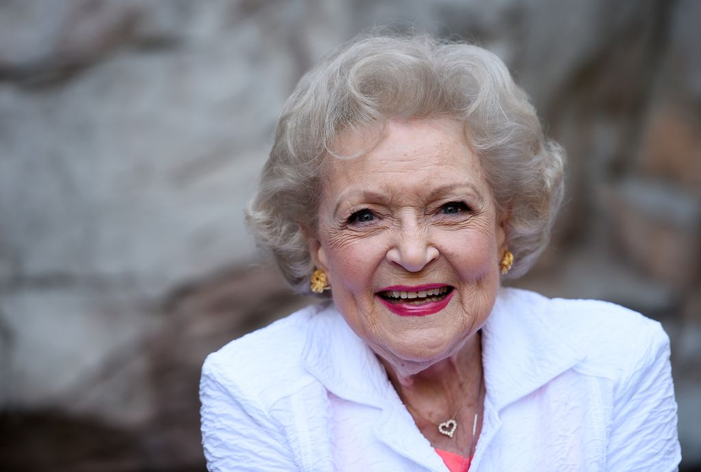 Actress Betty White attends The Greater Los Angeles Zoo Association's (GLAZA) 45th Annual Beastly Ball at the Los Angeles Zoo on June 20, 2015 in Los Angeles, California. 