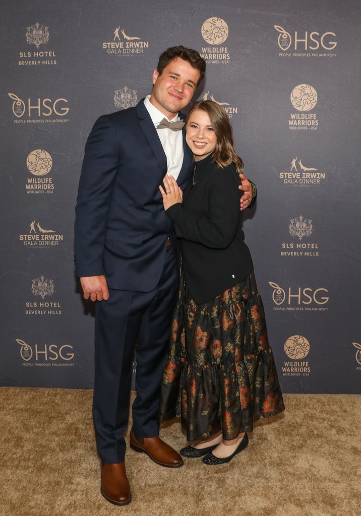 Bindi Irwin embraces man Chandler Powell on red carpet