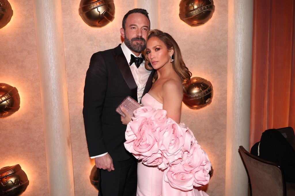 jennifer lopez and ben affleck red carpet