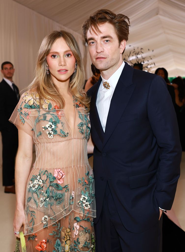 Suki Waterhouse and Robert Pattinson attend The 2023 Met Gala Celebrating "Karl Lagerfeld: A Line Of Beauty