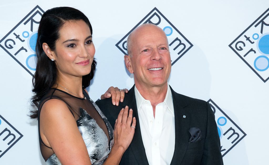  Emma Heming and Bruce Willis attend the 2017 Room To Grow Spring Benefit at Guastavino's on April 5, 2017 in New York City.  (Photo by Noam Galai/WireImage)