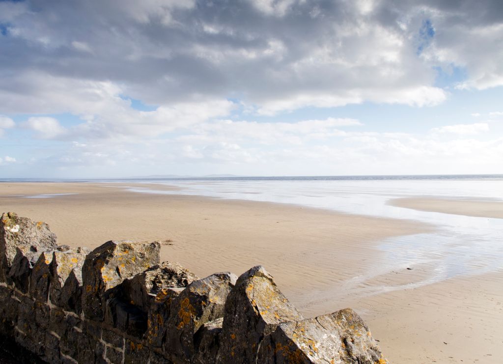 Le chemin de la côte du Pays de Galles dans le Carmarthenshire de Carmarthen à Amroth. 