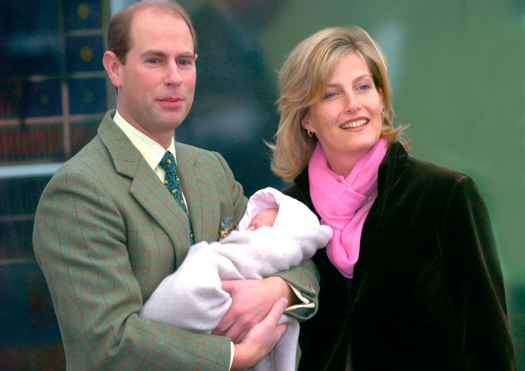 Countess of Wessex leaves hospital with baby Lady Louise Windsor in 2003