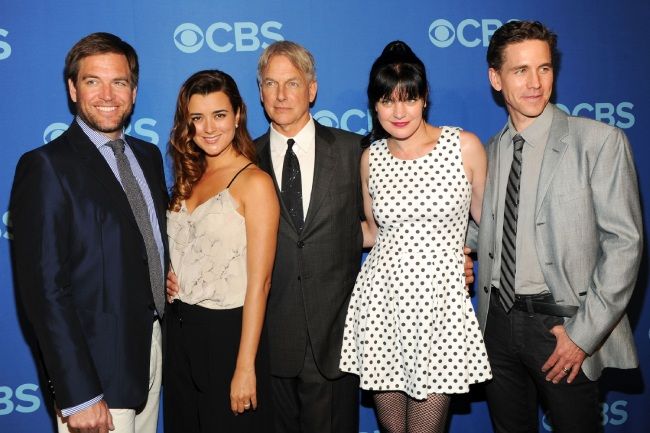 A photo of  Michael Weatherly, Cote de Pablo, Mark, Pauley and Brian Dietzen in 2013