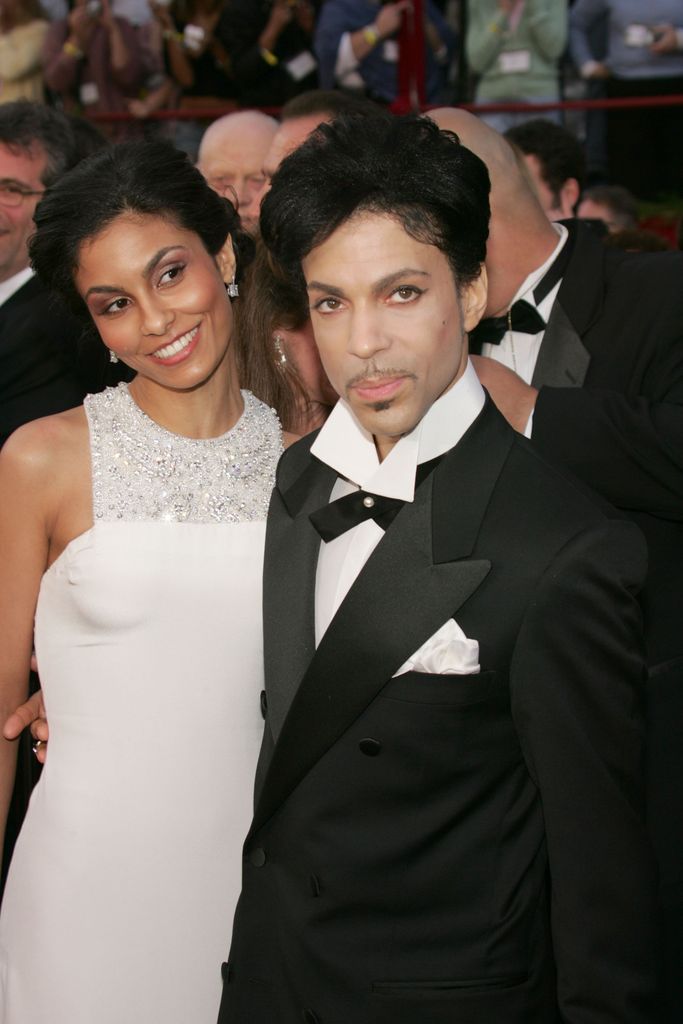  Prince’s thin, perfectly sculpted moustache is pure minimalist chic, accentuating his refined, androgynous style with a touch of mystery. This iconic facial hair added an unforgettable detail to his enigmatic vibe, balancing elegance and edginess like only he could.