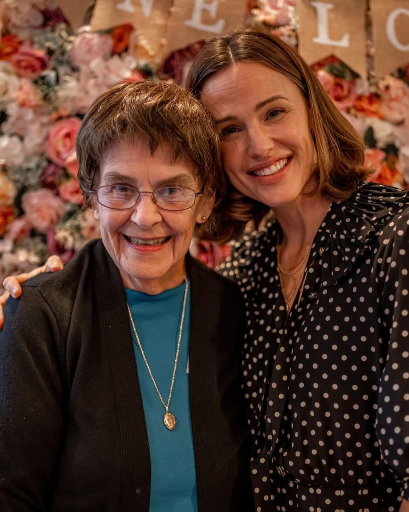 Jennifer Garner with her librarian Annyce McCann
