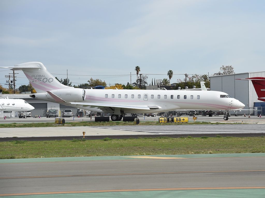 Kylie Jenner spent an estimated $250k repainting her $75 million dollar Global 7500 private jet - here is what it looked like before.