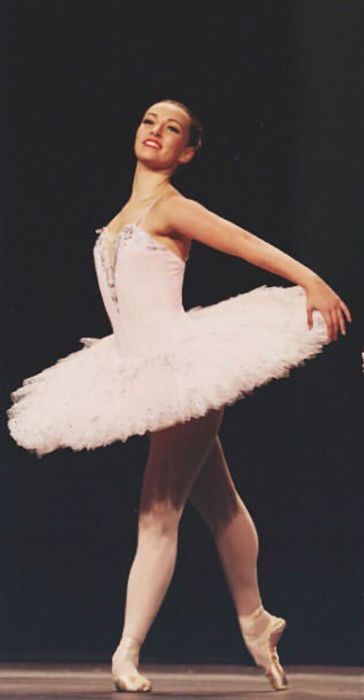ballet dancer in pale pink tutu