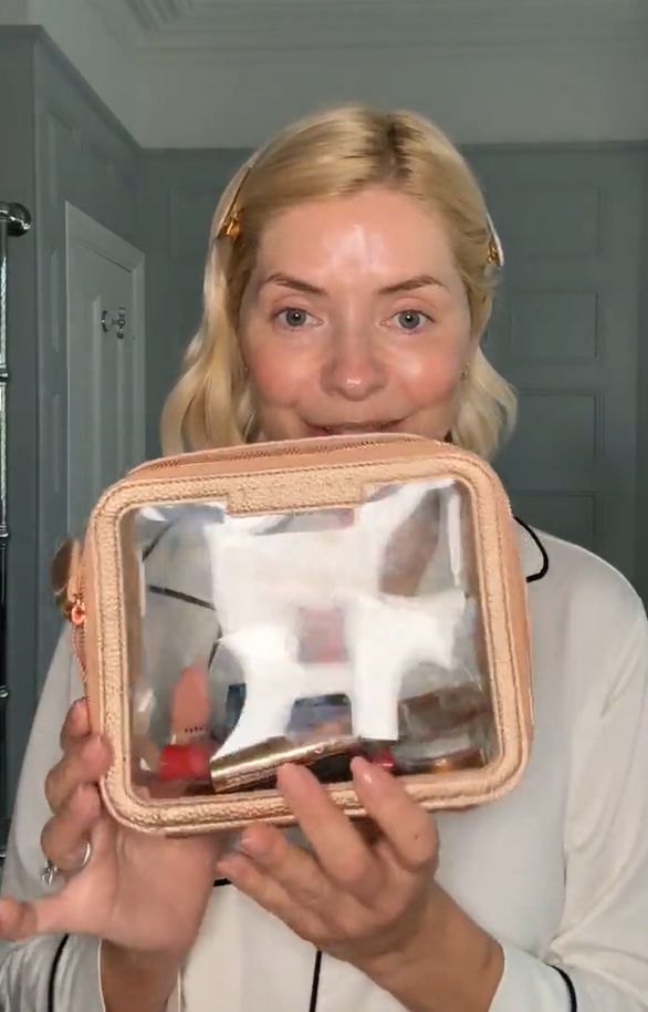 Holly Willoughby's Beauty Pie makeup kit just landed and you can shop