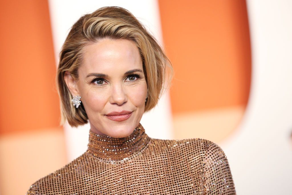leslie bibb bob 