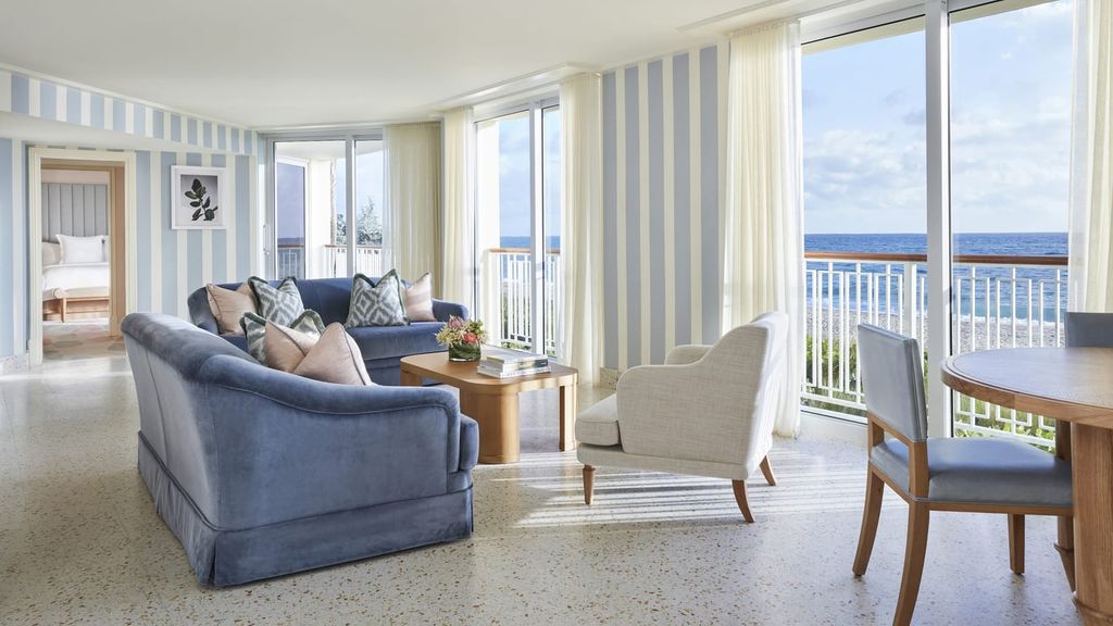 Living room in Sea Breeze Suite at Four Seasons Palm Beach