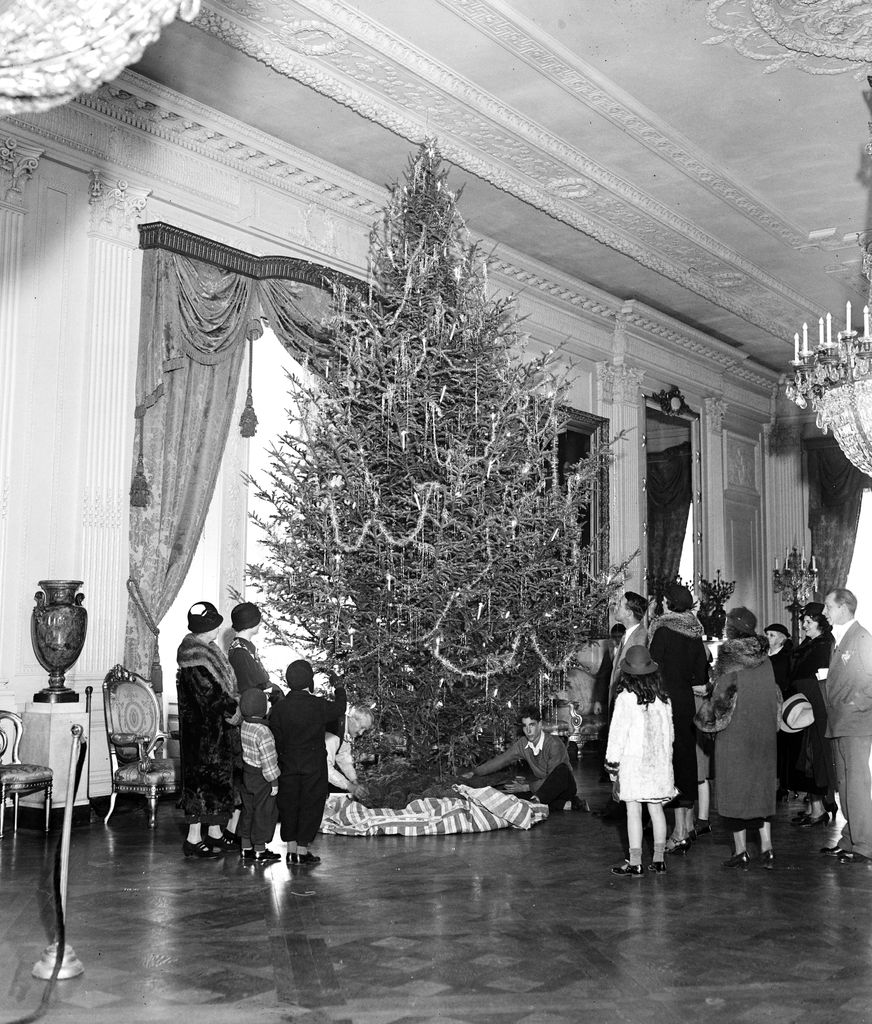 Franklin Delano Roosevelt's Christmas tree, White House ca. 1934 or 1935