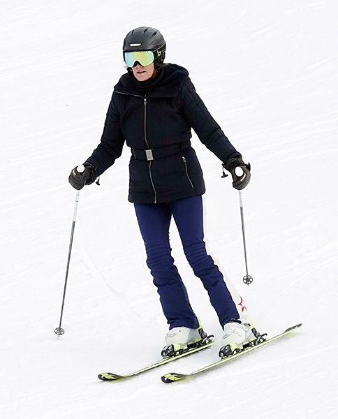 sophie wessex skiing in black