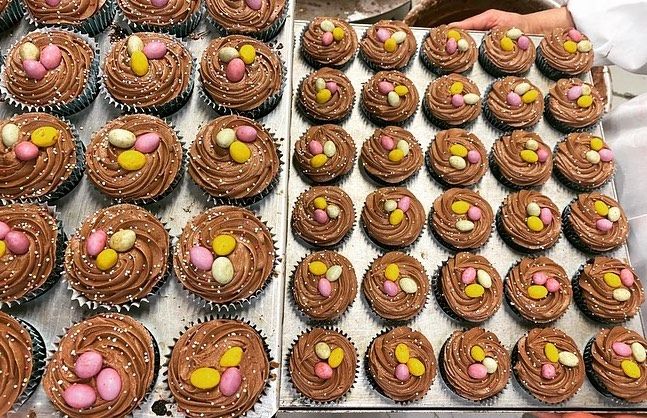 Fiona Cairns chocolate Easter cupcakes