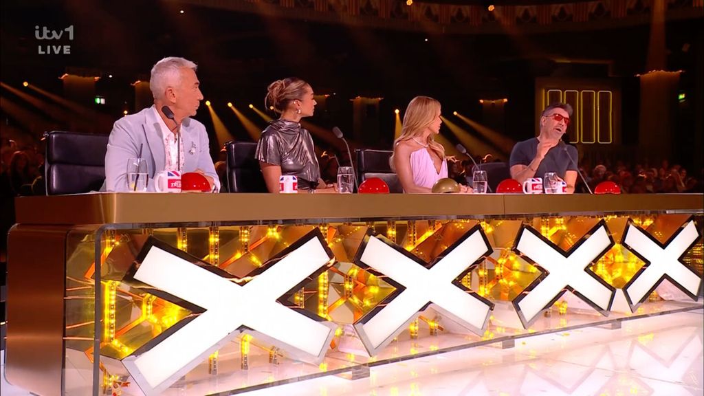 The BGT audience wanted Simon Cowell to press the Golden Buzzer
