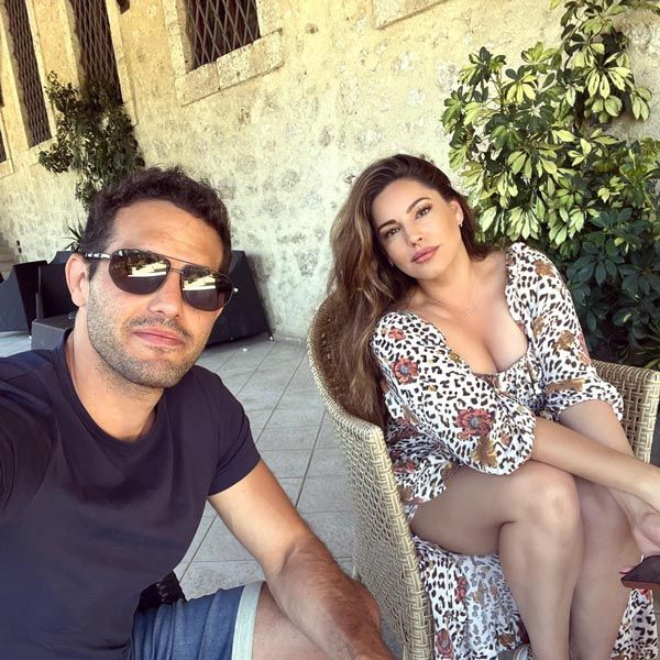 kelly brook in italy with jeremy
