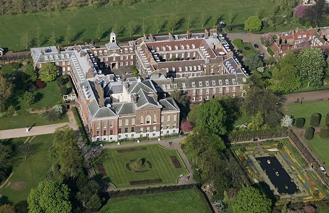 kensington palace from above