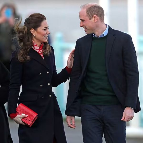 william and kate arm touch pda
