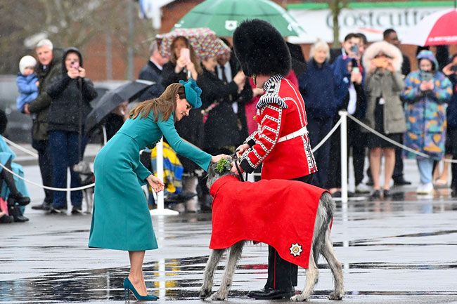 Kate and Irish Guards mascot, Seamus