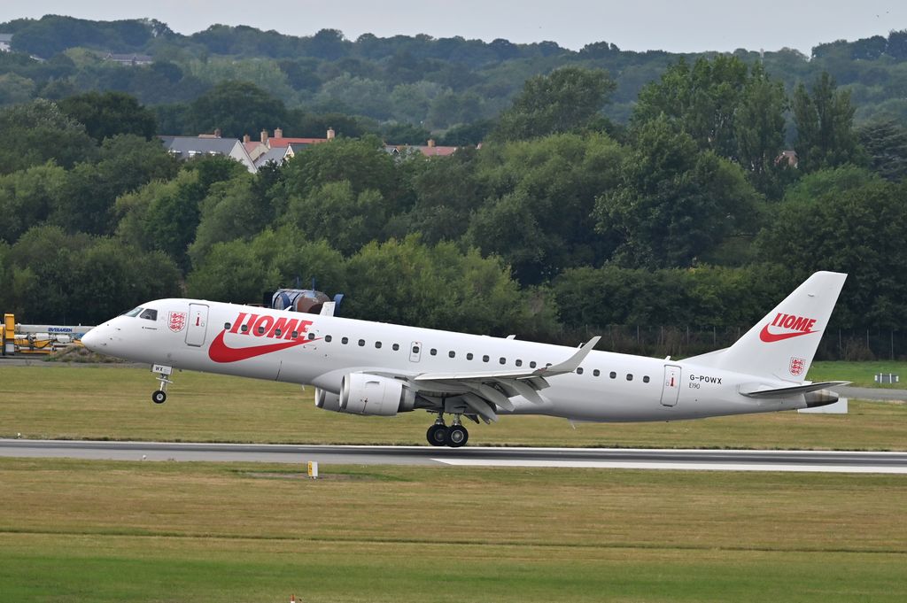 SOUTHEND, ENGLAND - JULY 28: The plane carrying the victorious England women's squad arrives at Southend Airport on July 28, 2025 in Southend, England. England defeated Spain in the UEFA Women's EURO 2025 Final to retain the trophy on 27 July. (Photo by John Keeble/Getty Images)