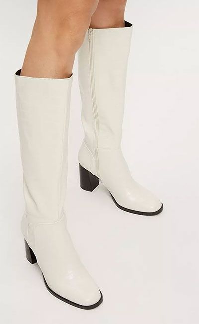 dp white boots