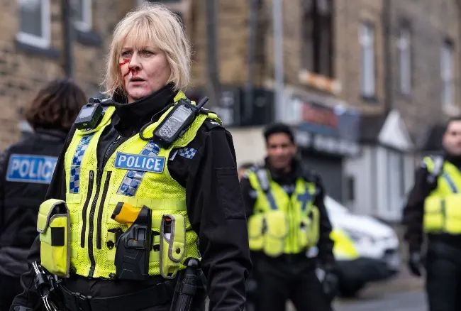 sarah lancashire on set for happy valley
