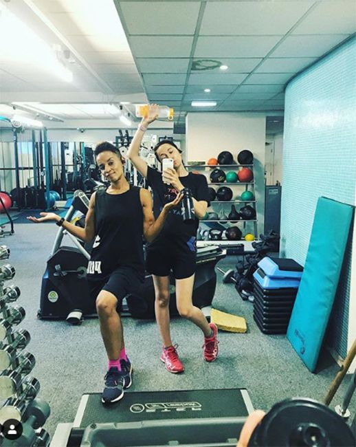 adele and kate gym selfie